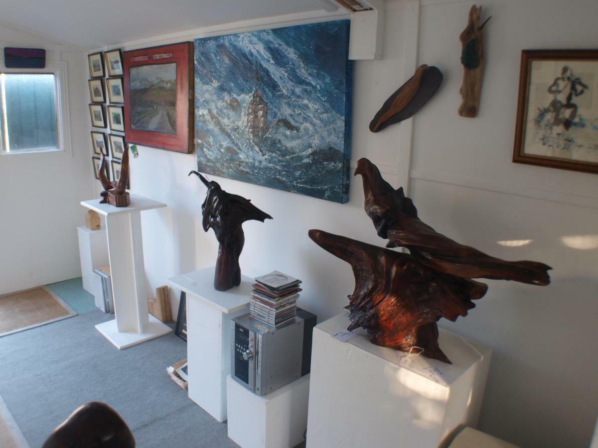 Lakefield Gallery Keel  Extérieur photo